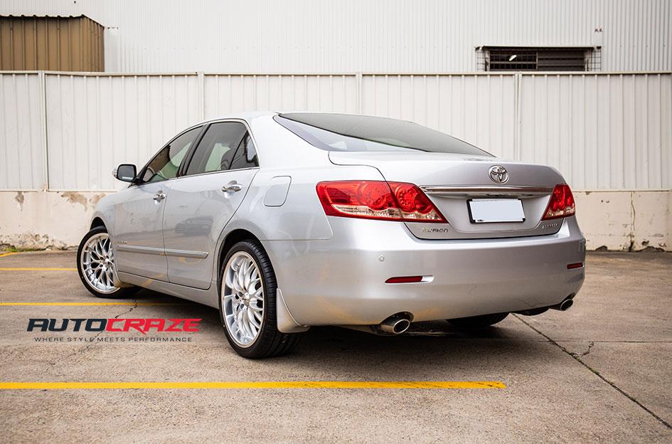 TOYOTA AURION CHEETAH HYPER SILVER POLISH LIP